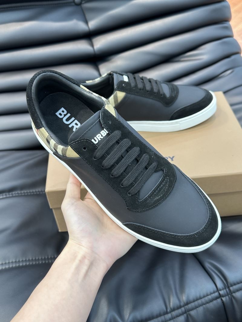 Burberry Low Shoes